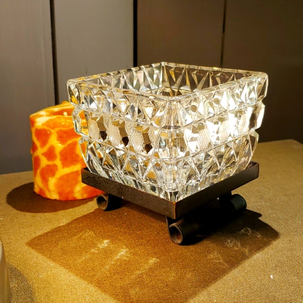 Crystal candle holder